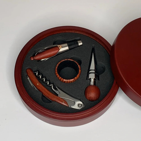 4 pc Elegant Brown Wine Tool Set Corkscrew Bottle Stopper Wine Pourer Gift Box - Picture 3 of 5